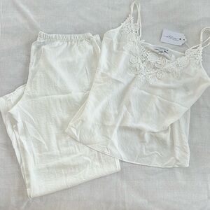 NWT! In Bloom by Jonquil Two Piece Lingerie/Sleepwear Set